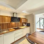 Lejlighed Vera With Pool, 200 M From The