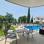Lejlighed Vera With Pool, 200 M From The