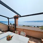 Lejlighed Vera With Pool, 200 M From The Novi Vinodolski