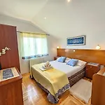 Lejlighed Vera With Pool, 200 M From The *
