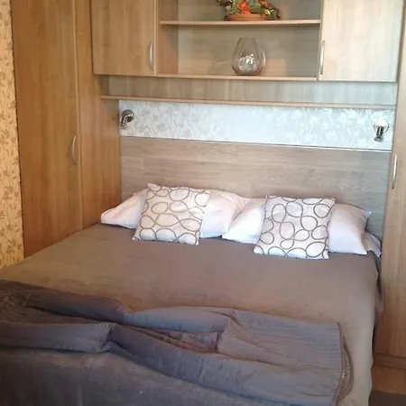 Apartments Villa Vera, 200 M From The Beach Apartment Novi Vinodolski
