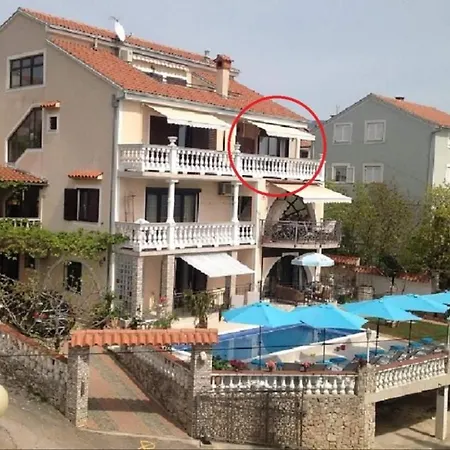 Apartments Villa Vera, 200 M From The Beach Apartment