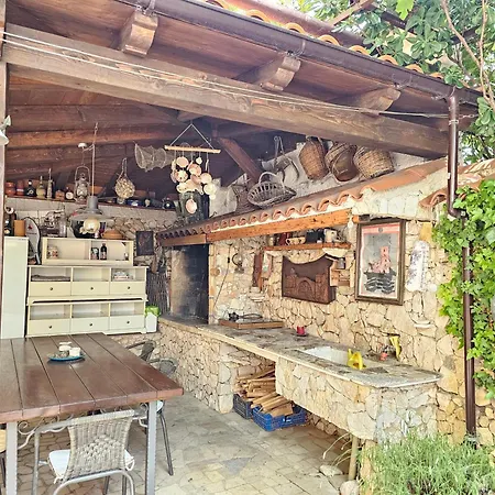 Apartments Villa Vera, 200 M From The Beach Novi Vinodolski