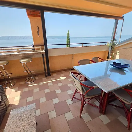Apartments Villa Vera, 200 M From The Beach Apartment