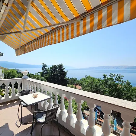 Apartments Villa Vera, 200 M From The Beach *