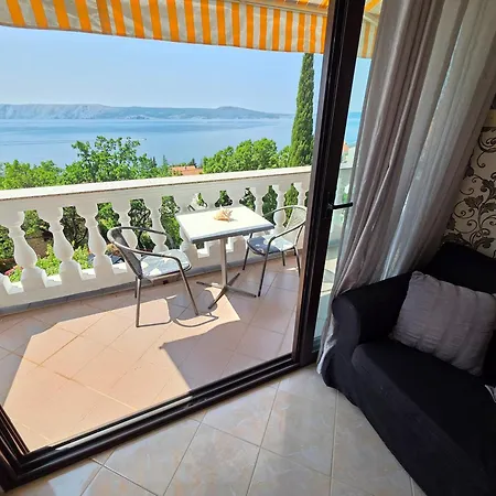 Apartments Villa Vera, 200 M From The Beach Apartment *