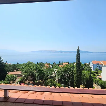 Vera, 200 M From The